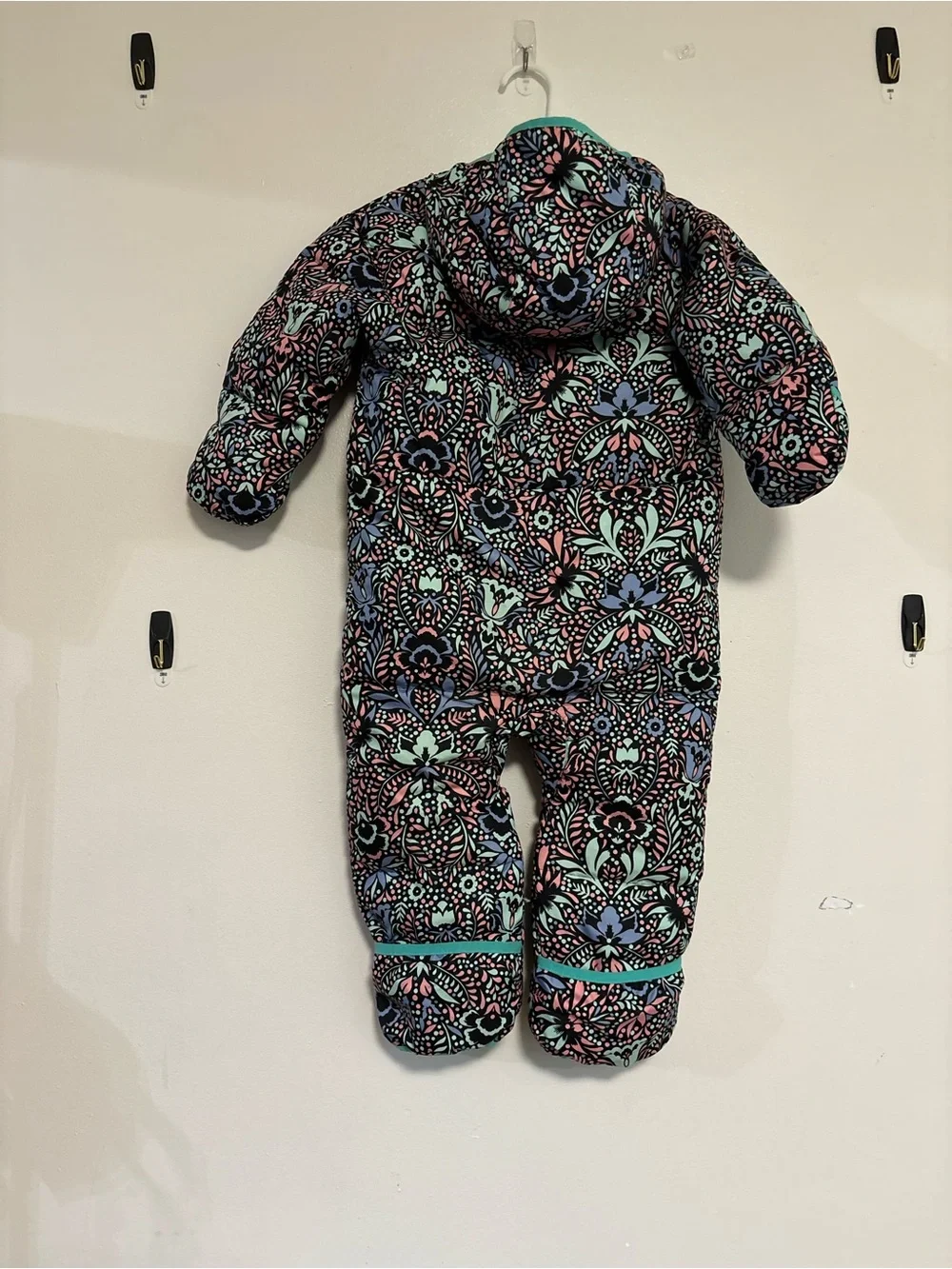 Columbia winter Snowsuit in girls 18-24 month floral